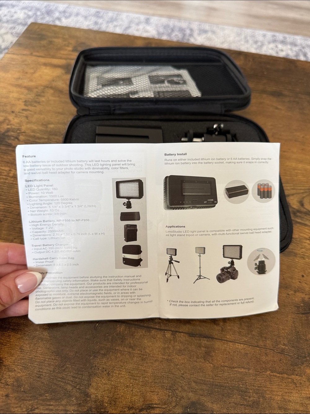 Portable On-Camera LED Light Panel - Picture 7 of 7